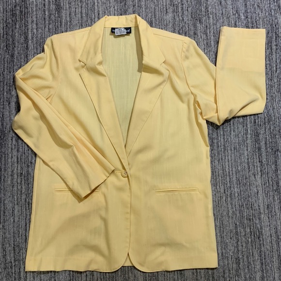Sag Harbor Jackets & Blazers - Vintage‎ Sag Harbor Blazer Butter Yellow Career Office Button Front Size 14